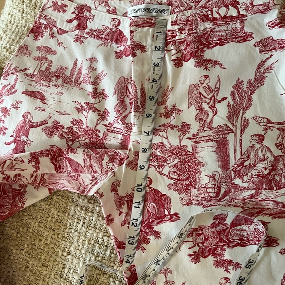 - - - Vintage Delft print trousers, red and white, size 8 cotton with span… - Picture 9 of 10